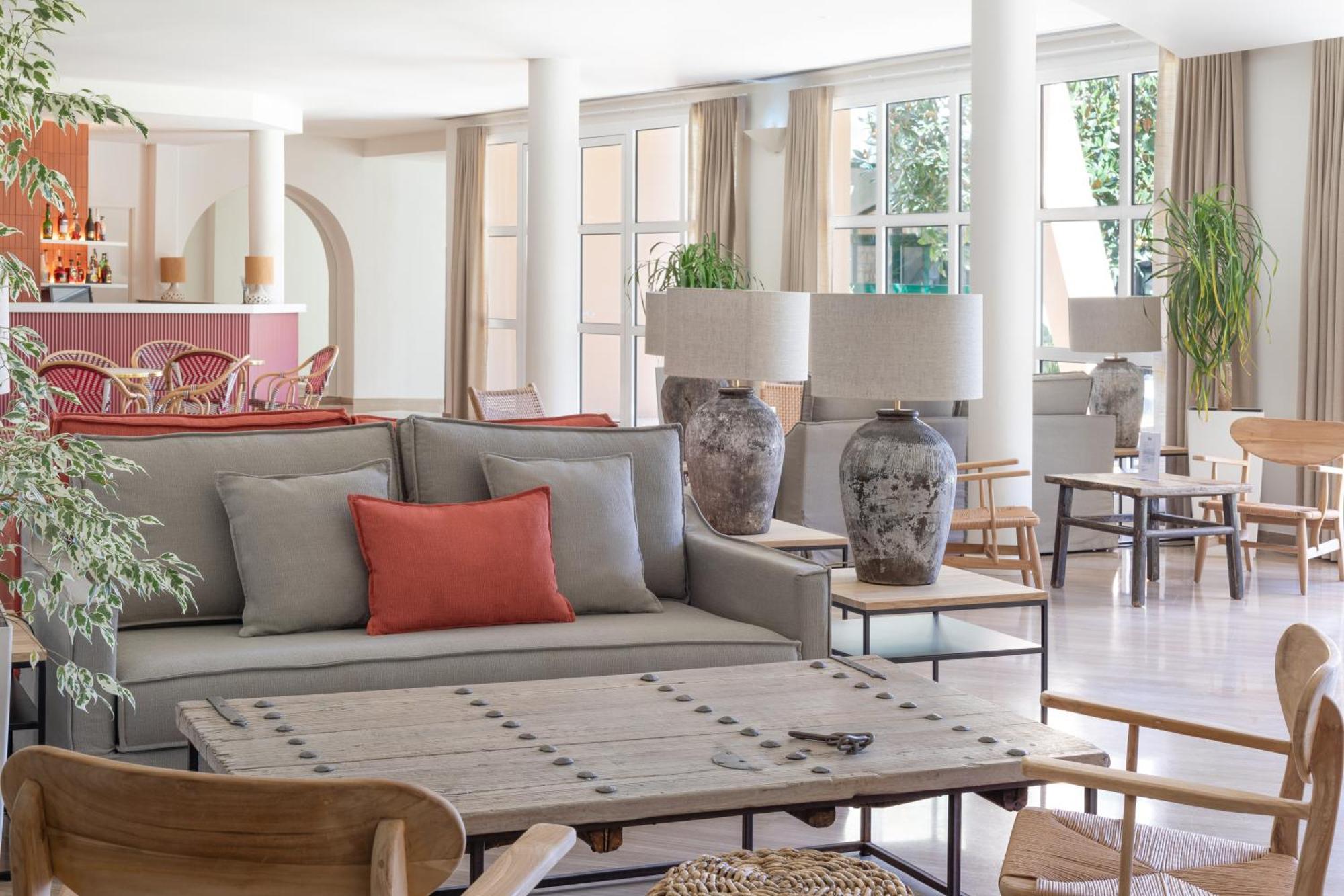 Sa Punta Hotel 4*